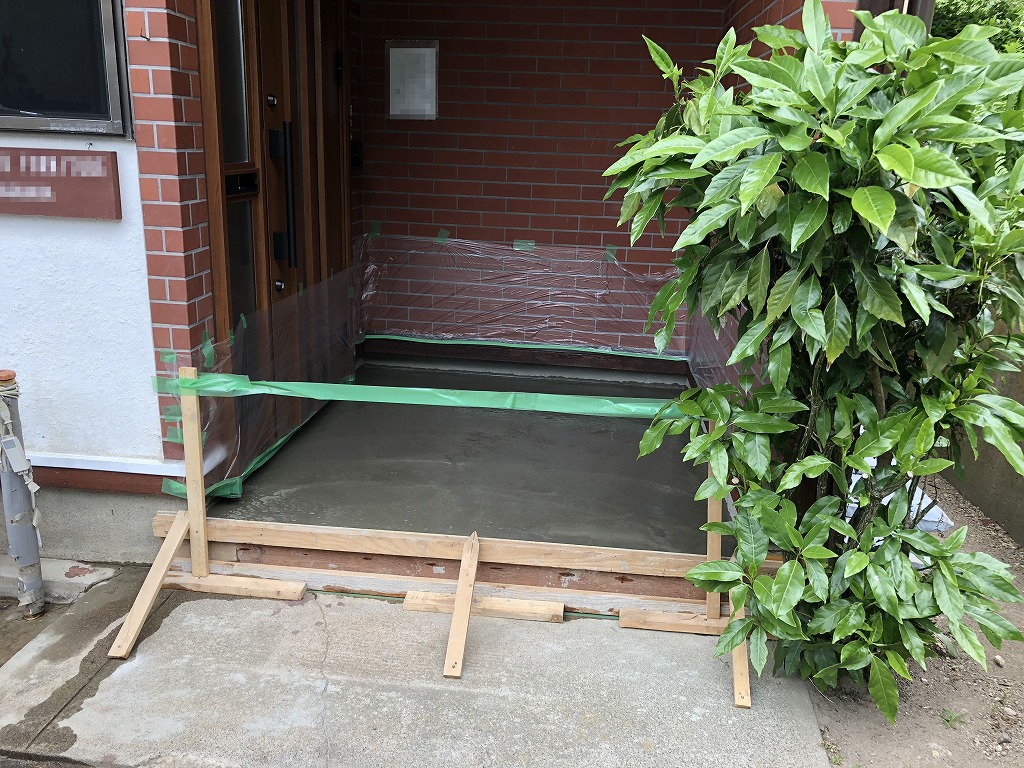 玄関ドア・ポーチのリフォーム【長野市】